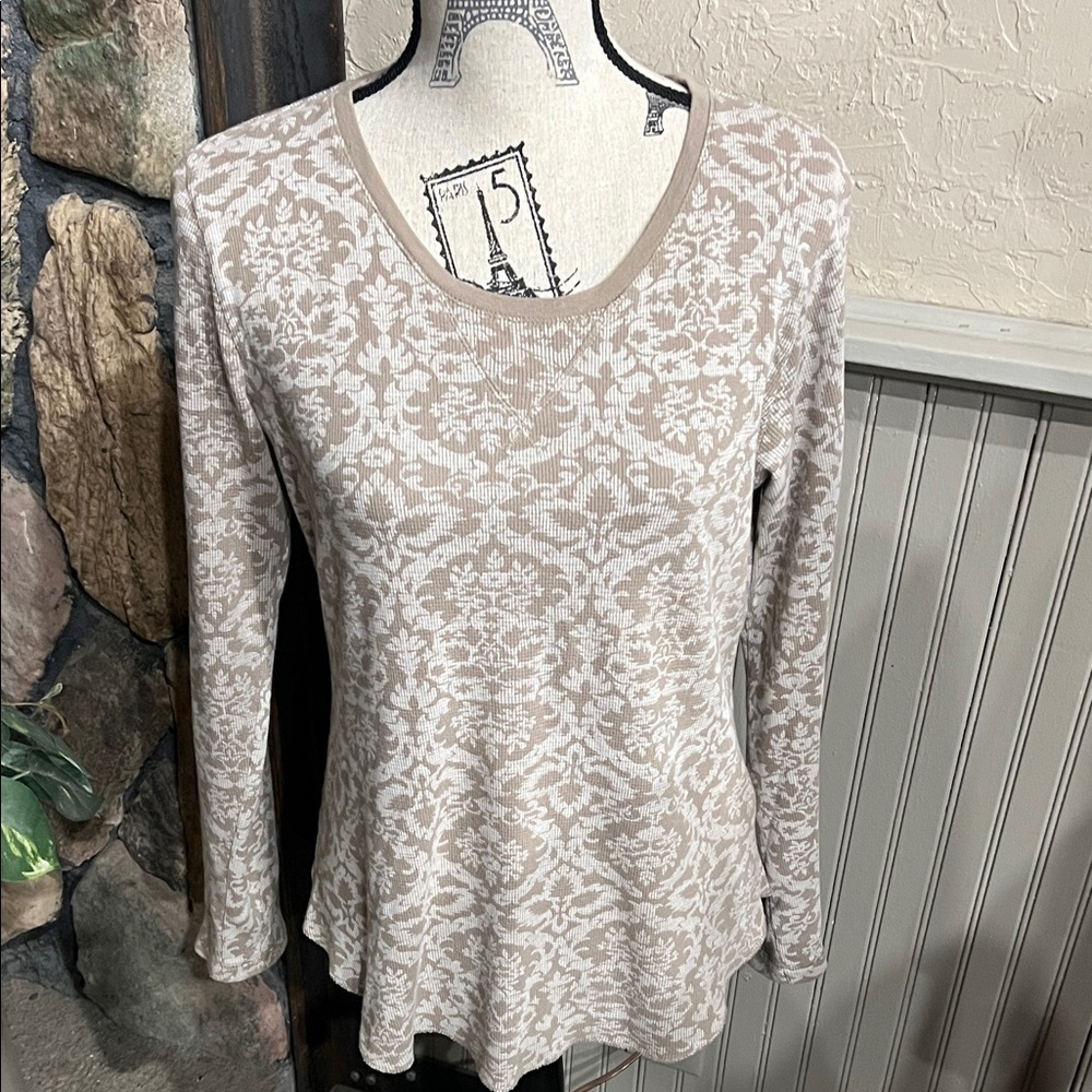 Chic Beige Patterned Long Sleeve Top